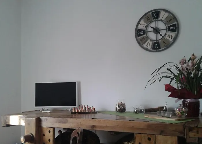 לינה וארוחת בוקר Lori